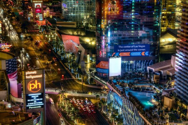 Letreros de neón de la ciudad nocturna