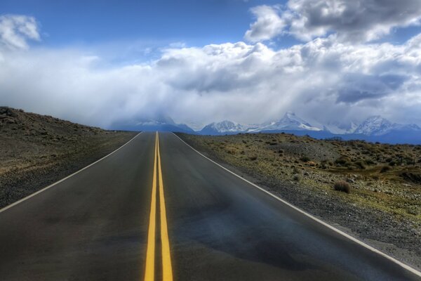 La route vers le château des nuages célestes