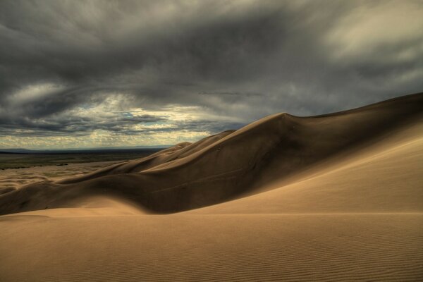 A quiet desert under a beautiful sky