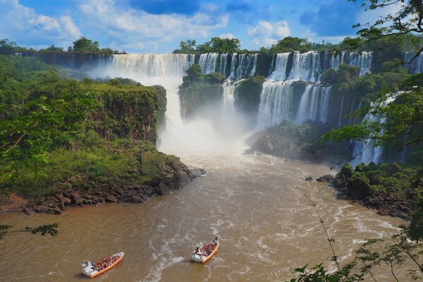 Ein schöner Wasserfall. Amerika für Reisen