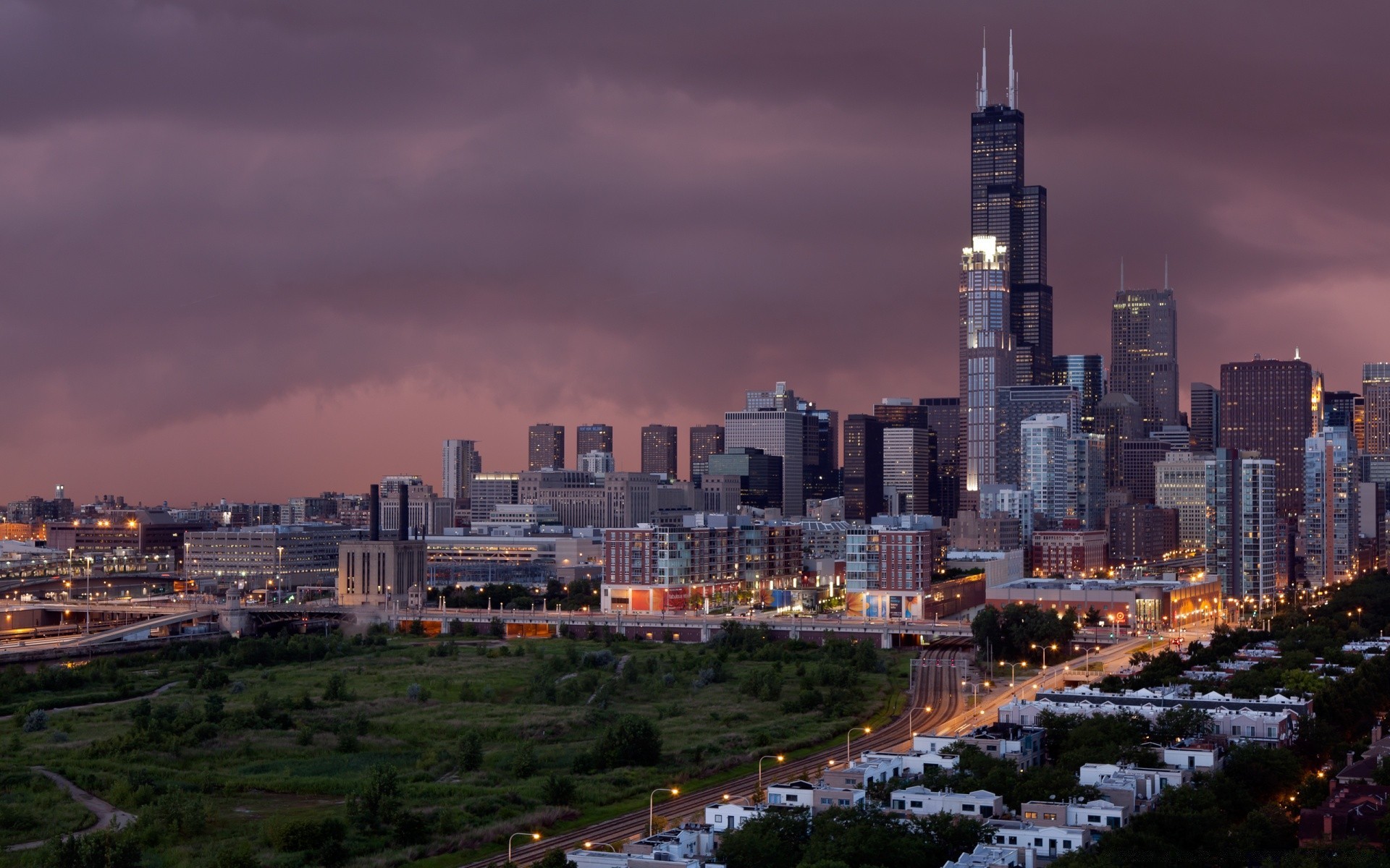 america città skyline grattacielo città architettura centro viaggi casa crepuscolo ufficio cielo tramonto urbano moderno sera affari panoramico fiume torre