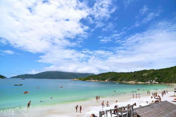 Vues sur la mer, montagnes, plage