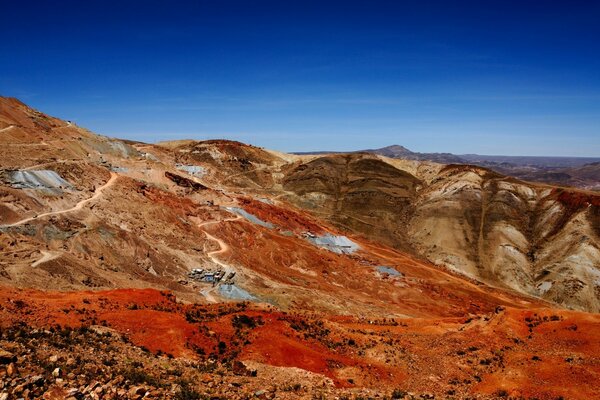 Muy hermoso y pintoresco paisaje del desierto