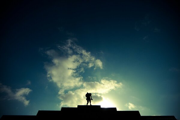 Treppe zum Sonnenuntergang. Die Schönheit