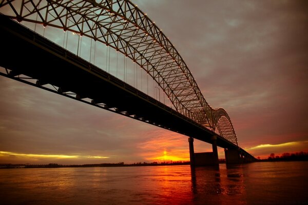 The sunset from the high bridge is beautiful