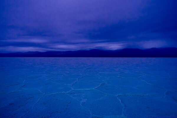 Um belo deserto noturno na América