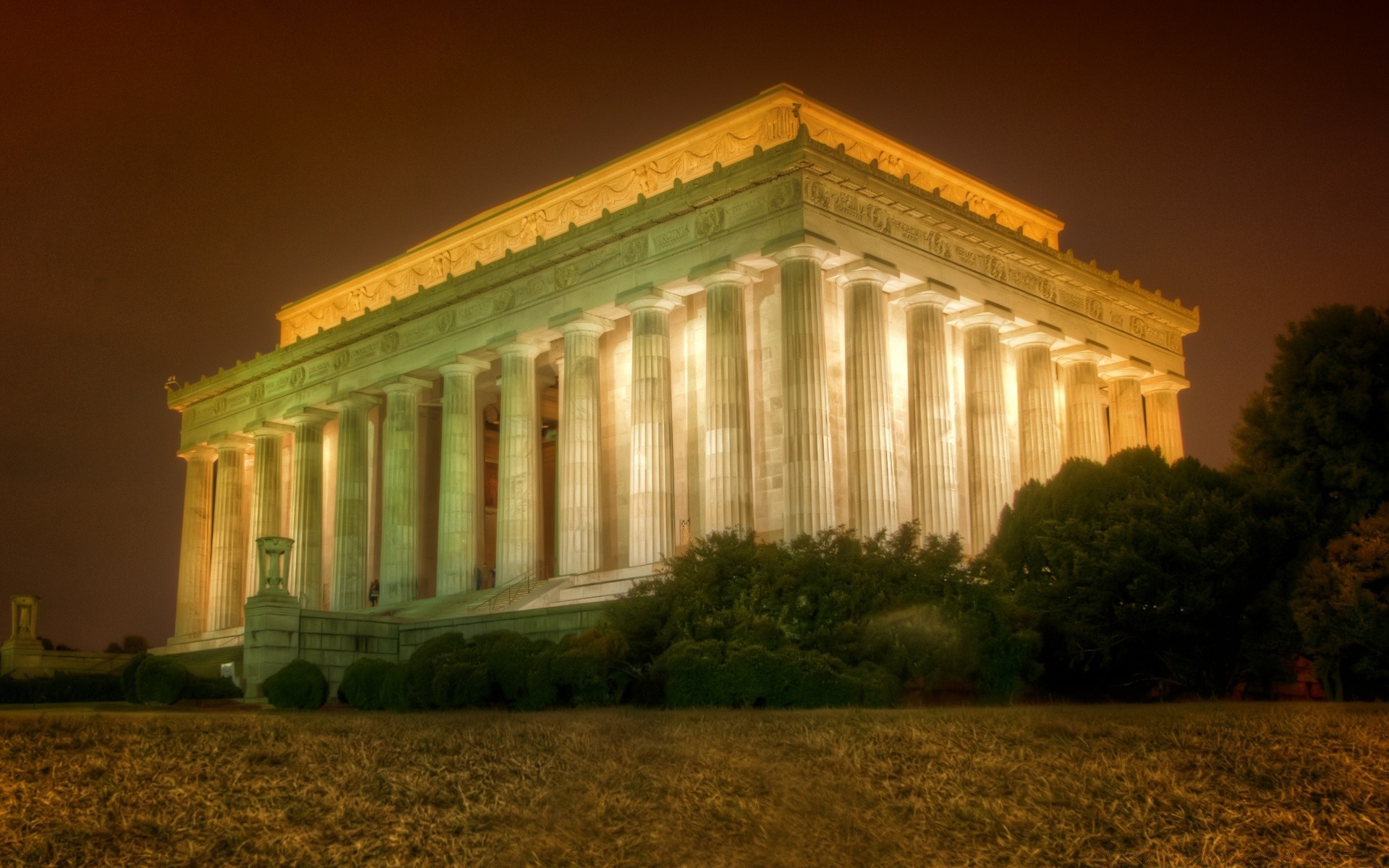 america column architecture light building administration travel monument evening temple daylight sky museum city sculpture art doric tower capitol outdoors