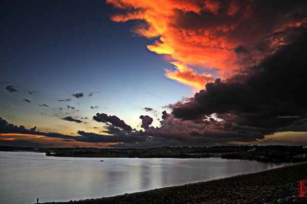 Romance del amanecer, hermosa playa