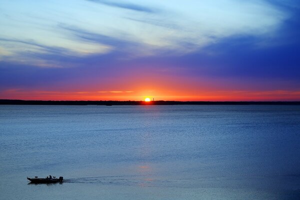 Tramonto e Alba sull acqua in America