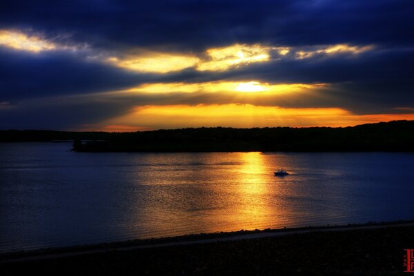 Sonnenuntergang am Abend am Meer