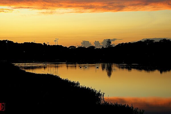 Amerikas Wasserlandschaft im Morgengrauen