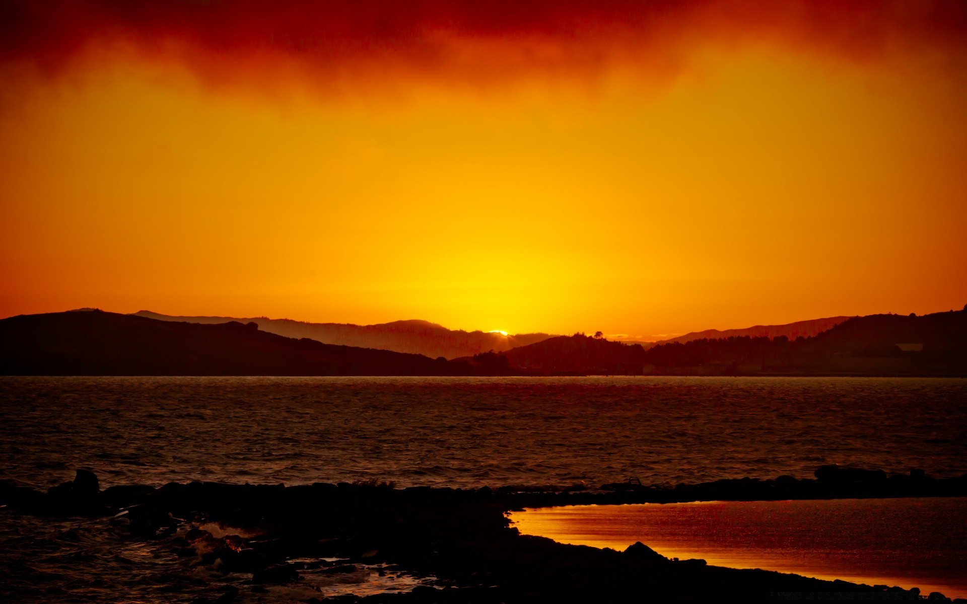 america sunset dawn dusk evening water sun backlit sky