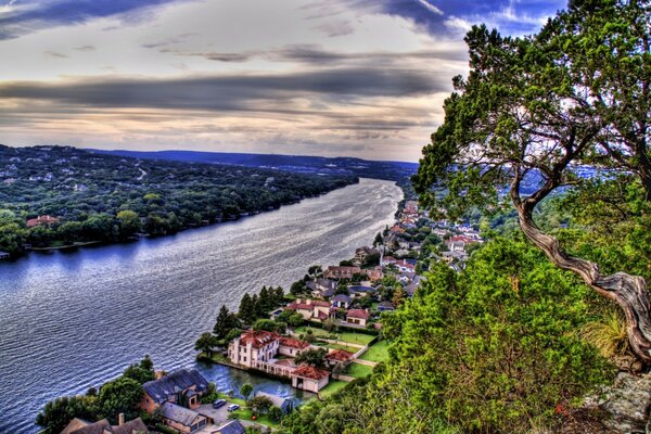 Summer city on the river. travel to america