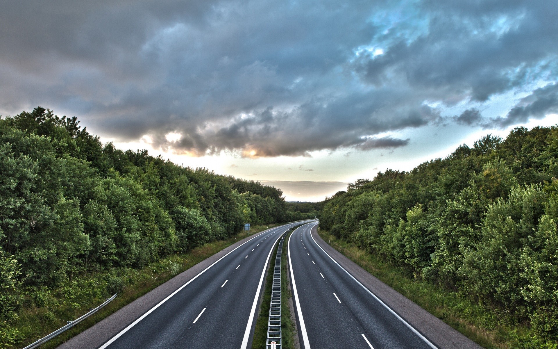 landscapes road asphalt highway transportation system travel guidance expressway drive long sky street perspective landscape fast outdoors tree straight traffic