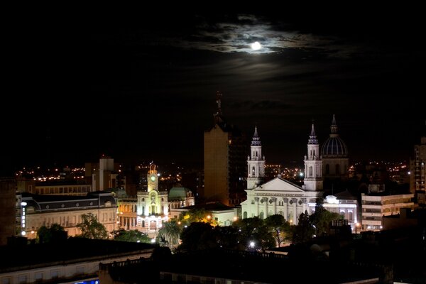 Protector de pantalla de la ciudad de la noche en el Escritorio