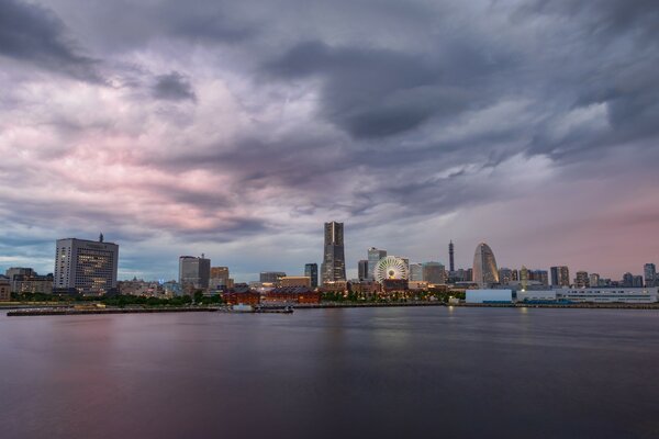 Cloudy weather in the city