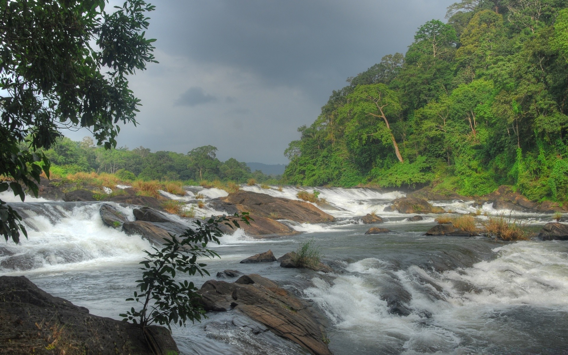 asien wasser natur reisen fluss landschaft wasserfall strom rock holz tropisch im freien baum sommer himmel strom umwelt schön landschaftlich kaskade