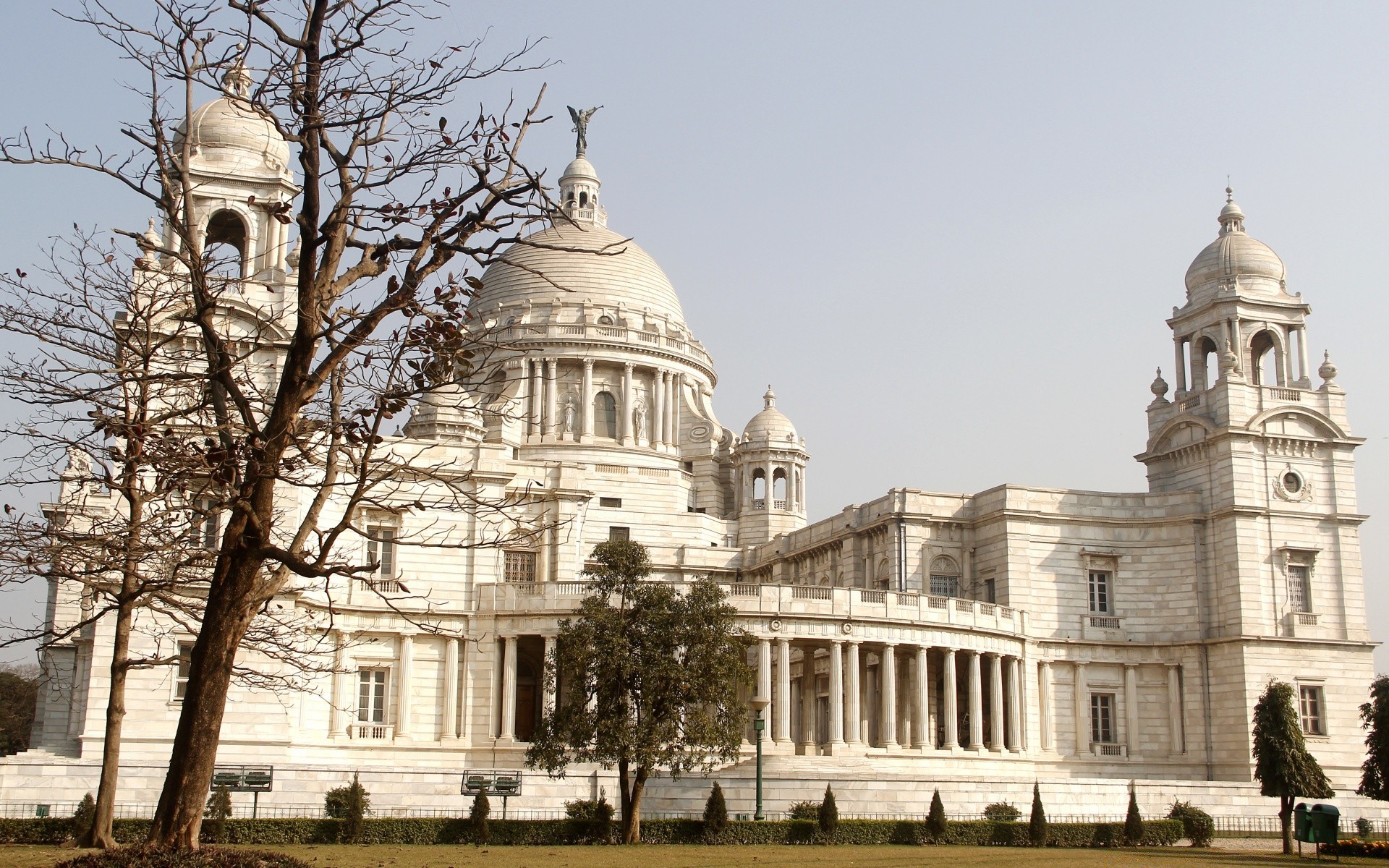 asia arquitectura hogar cúpula viajes religión iglesia ciudad al aire libre administración cielo punto de referencia monumento turismo catedral luz del día altavoces torre viejo capitolio