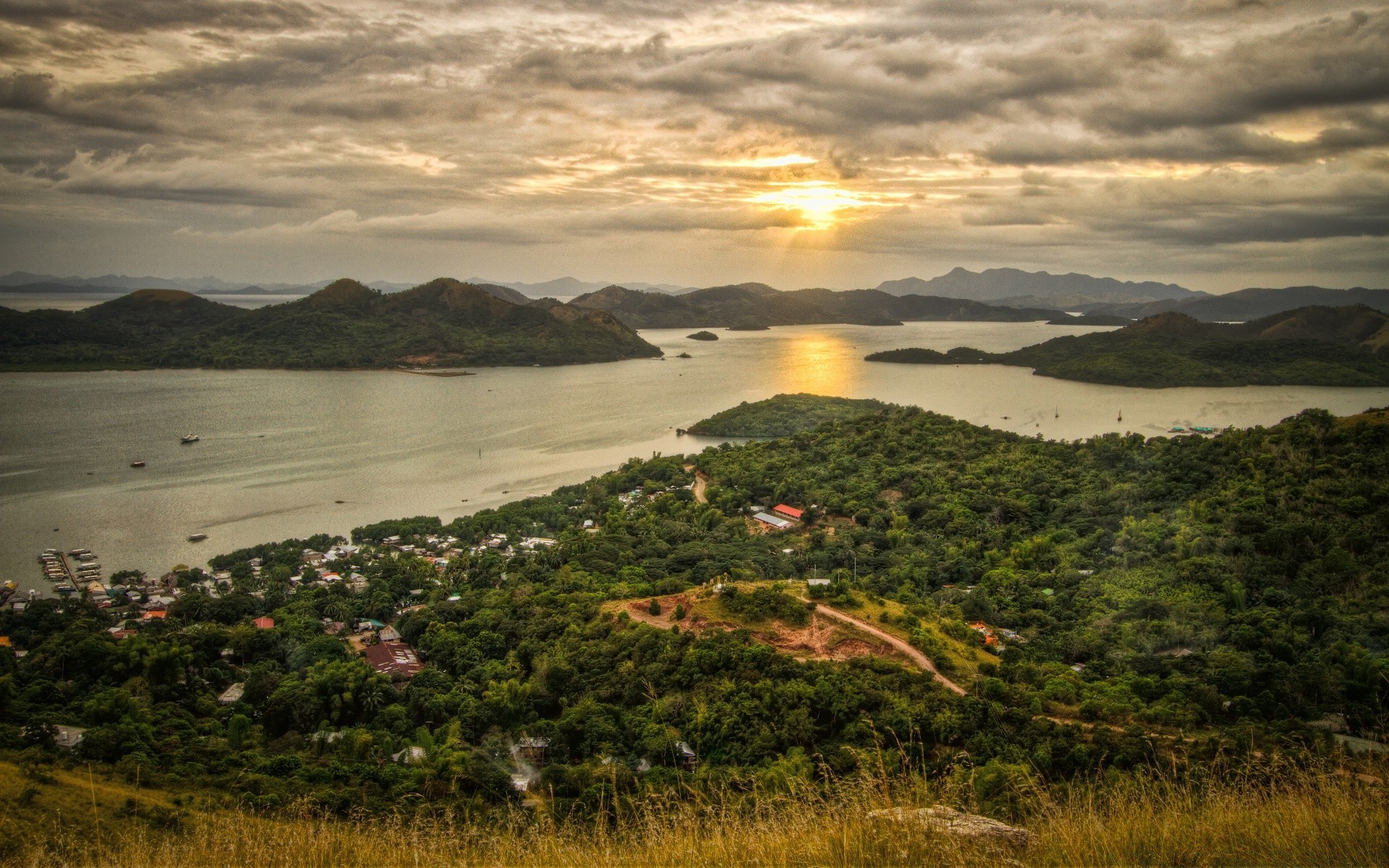 asia landscape water sunset lake dawn travel nature sky mountain fog outdoors tree evening river reflection hill