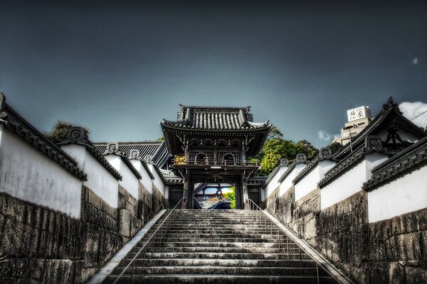 Der Weg an die Spitze der asiatischen Geschichte