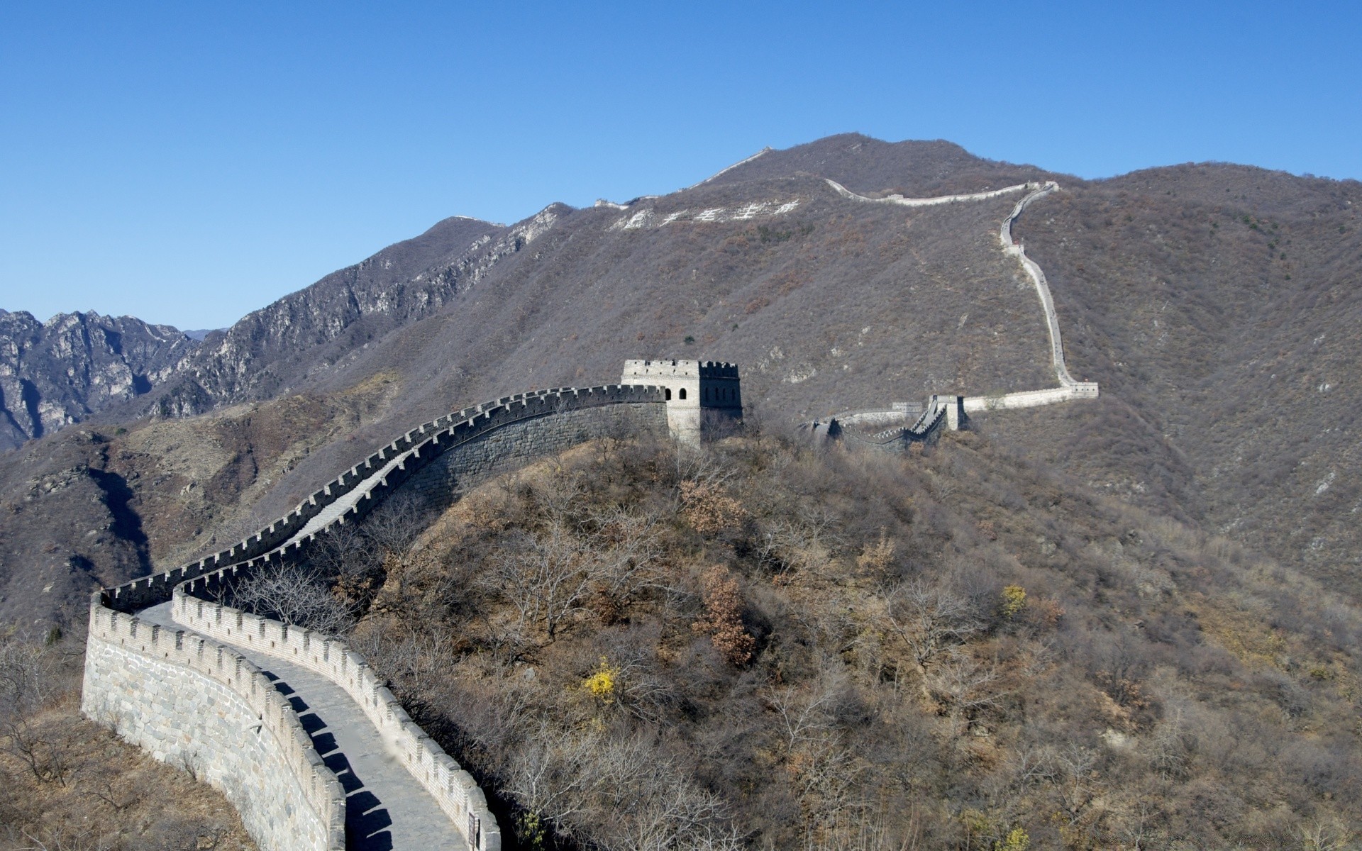 亚洲 景观 山 旅游 道路 山 风景 户外 日光 山谷 天空 旅游 矿山