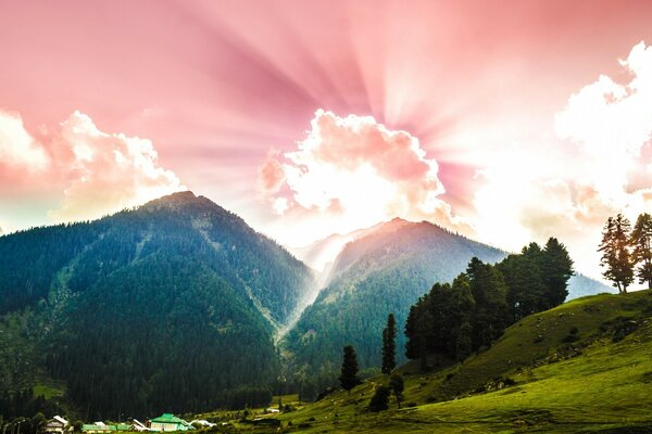 Bellissimo paesaggio di montagne in Asia