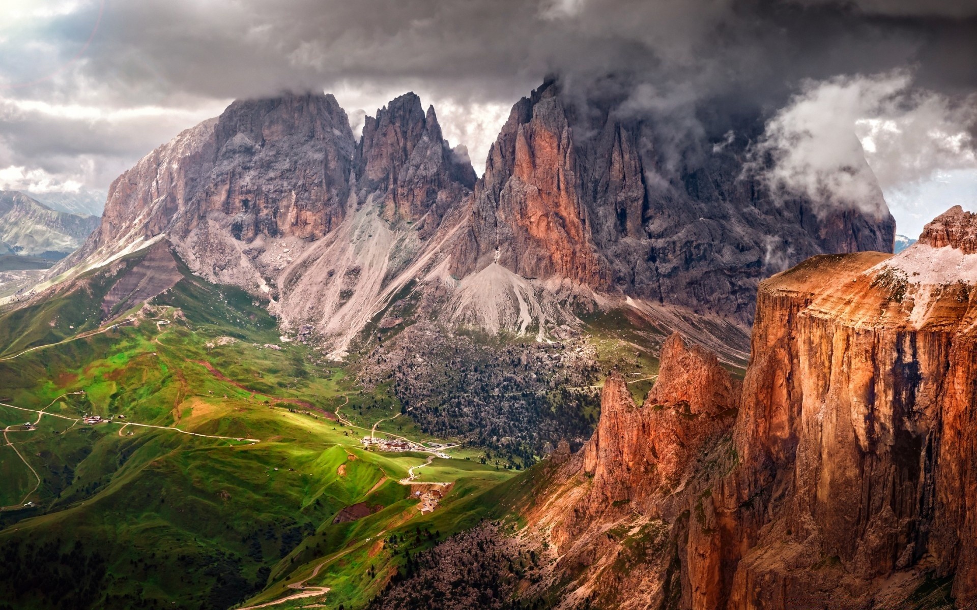 europe montagnes paysage voyage vallée rock à l extérieur nature scénique ciel pic de montagne pinnacle nuage coucher de soleil