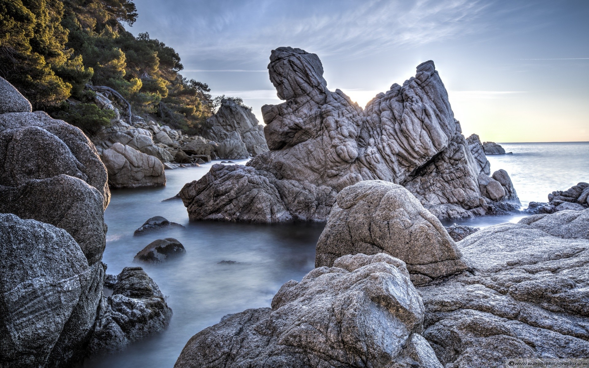 europa woda rock natura morze krajobraz podróże niebo morze ocean na zewnątrz plaża kamień sceniczny rocky krajobraz wybrzeże lato