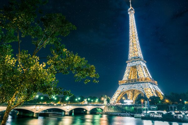 The Eiffel Tower glows in the dark