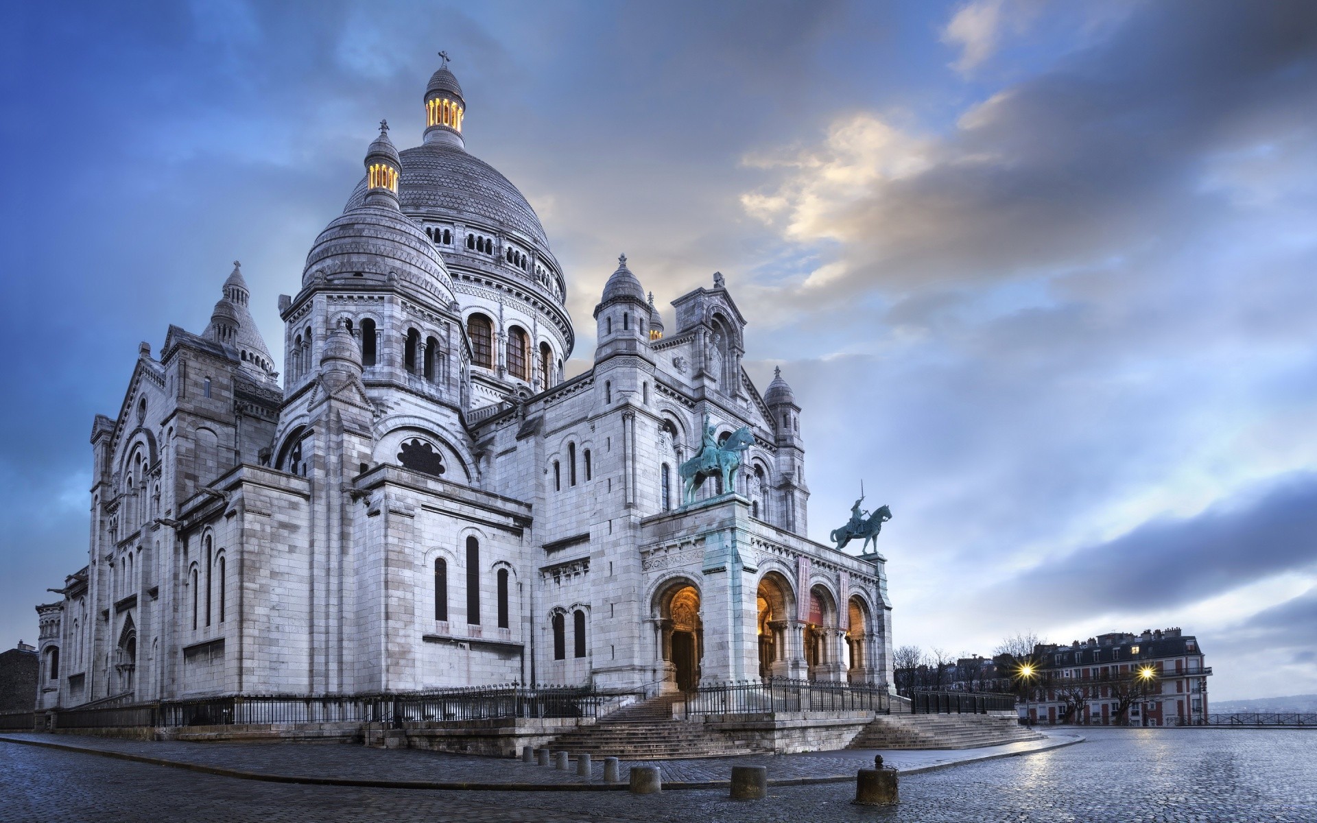 europa arquitetura viagens igreja religião casa catedral céu cidade ao ar livre rio cúpula atração turística anoitecer turismo monumento velho à noite