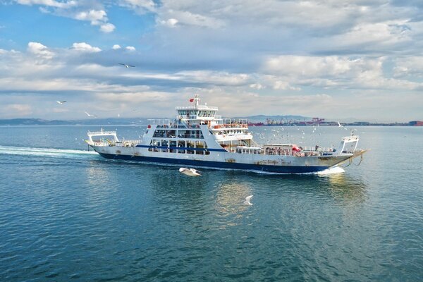 Mer européenne voyage en bateau