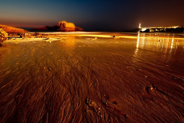 Tramonto europeo, alba sulla spiaggia