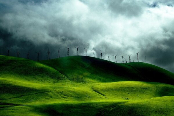 Lourds tuuchi d orage. Collines et prairies. Parcs éoliens