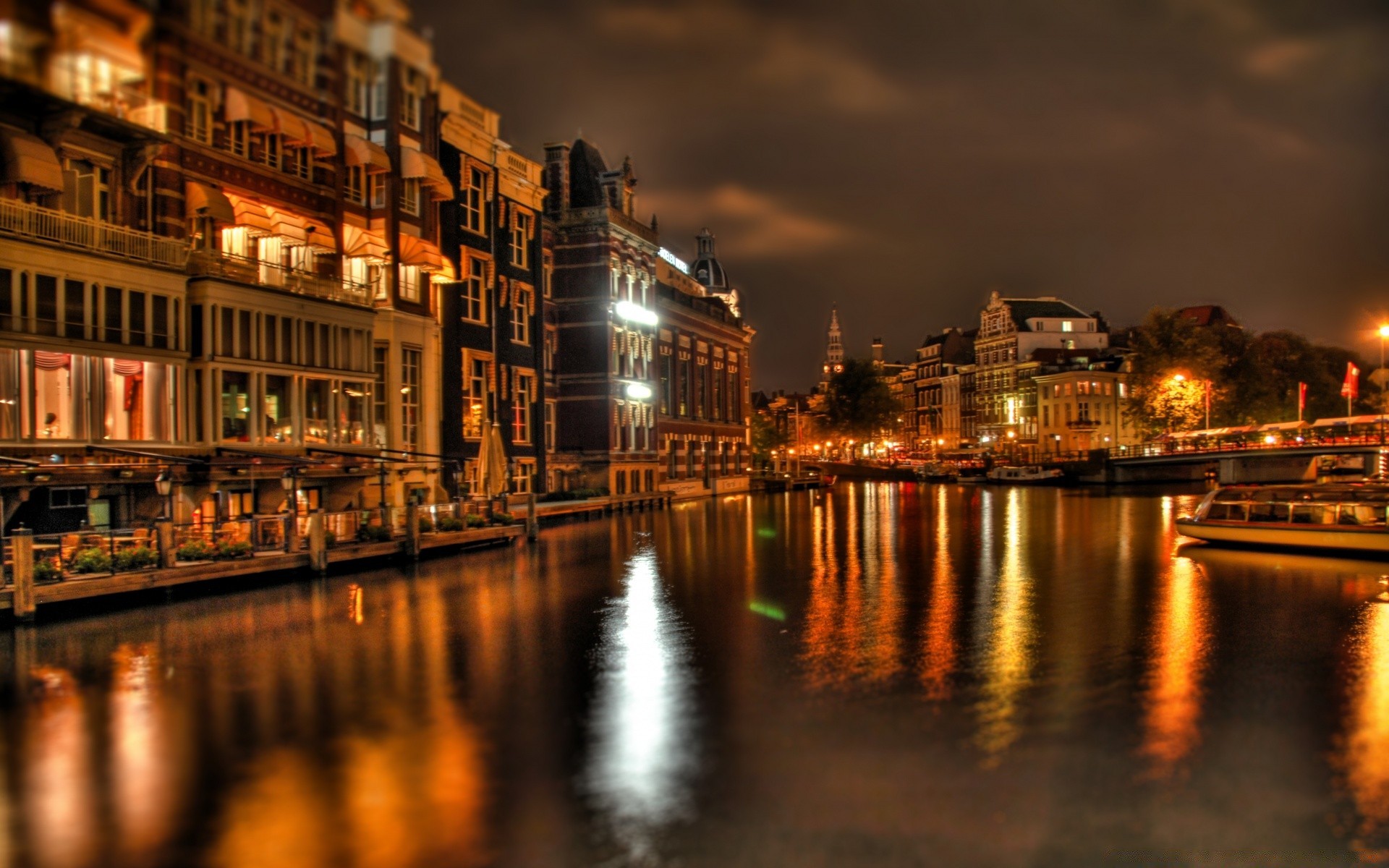 europa ciudad agua viajes río puesta de sol arquitectura puente reflexión crepúsculo casa canal noche calle urbano cielo barco ciudad al aire libre iluminado