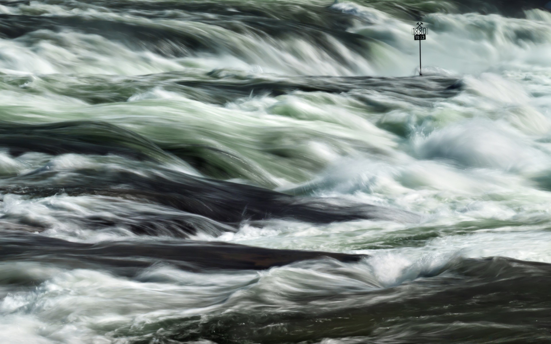 europa água rio cachoeira fluxo onda respingo natureza movimento fluxo frio poder paisagem tempestade molhado oceano mar liso rocha