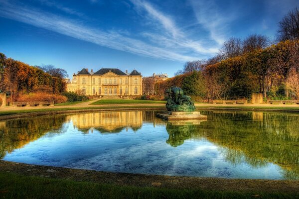 Riflessione nel lago europeo