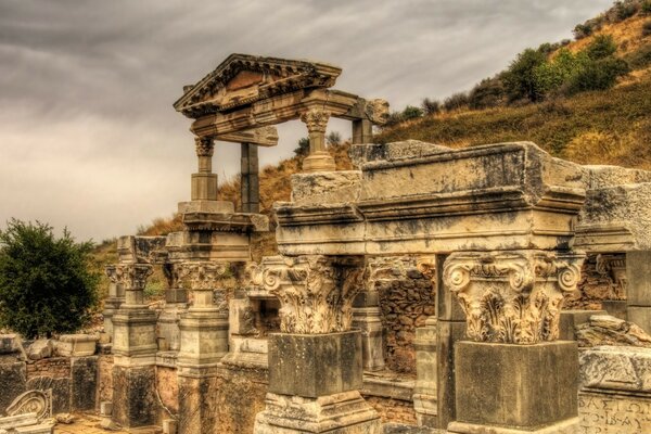 The amazing architecture of the ancient temple