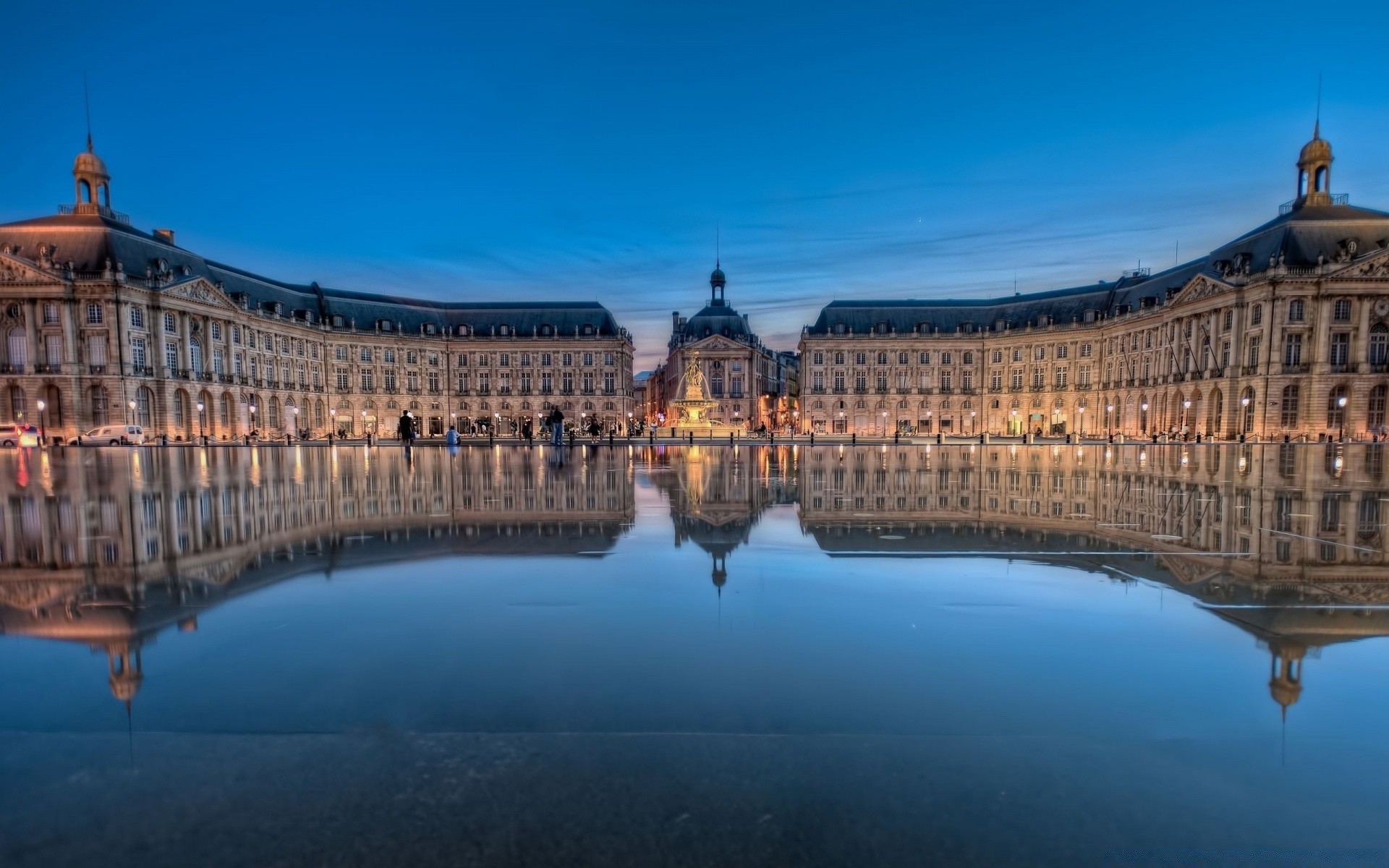 europa architettura viaggi riflessione acqua all aperto casa città castello cielo fiume vecchio sera ponte turismo amministrazione antico canale crepuscolo