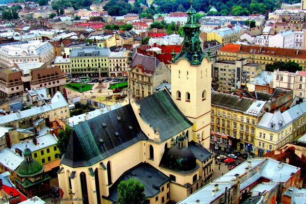 Beautiful houses and a beautiful church in the city