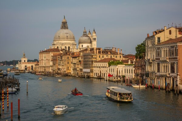 Eine Reise durch Europa und schöne Architektur