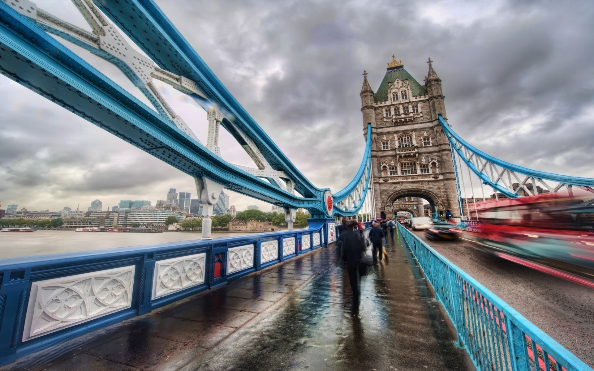 europa puente viajes arquitectura ciudad río urbano casa cielo punto de referencia tráfico agua sistema de transporte construcción carretera moderno conexión calle ciudad turismo al aire libre