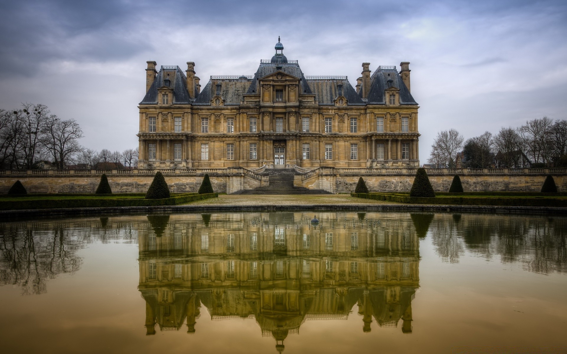 europa architektur reflexion schloss fluss wasser see reisen haus im freien renaissance herrenhaus alt schloss haus zuhause imperial himmel park lizenzgebühren