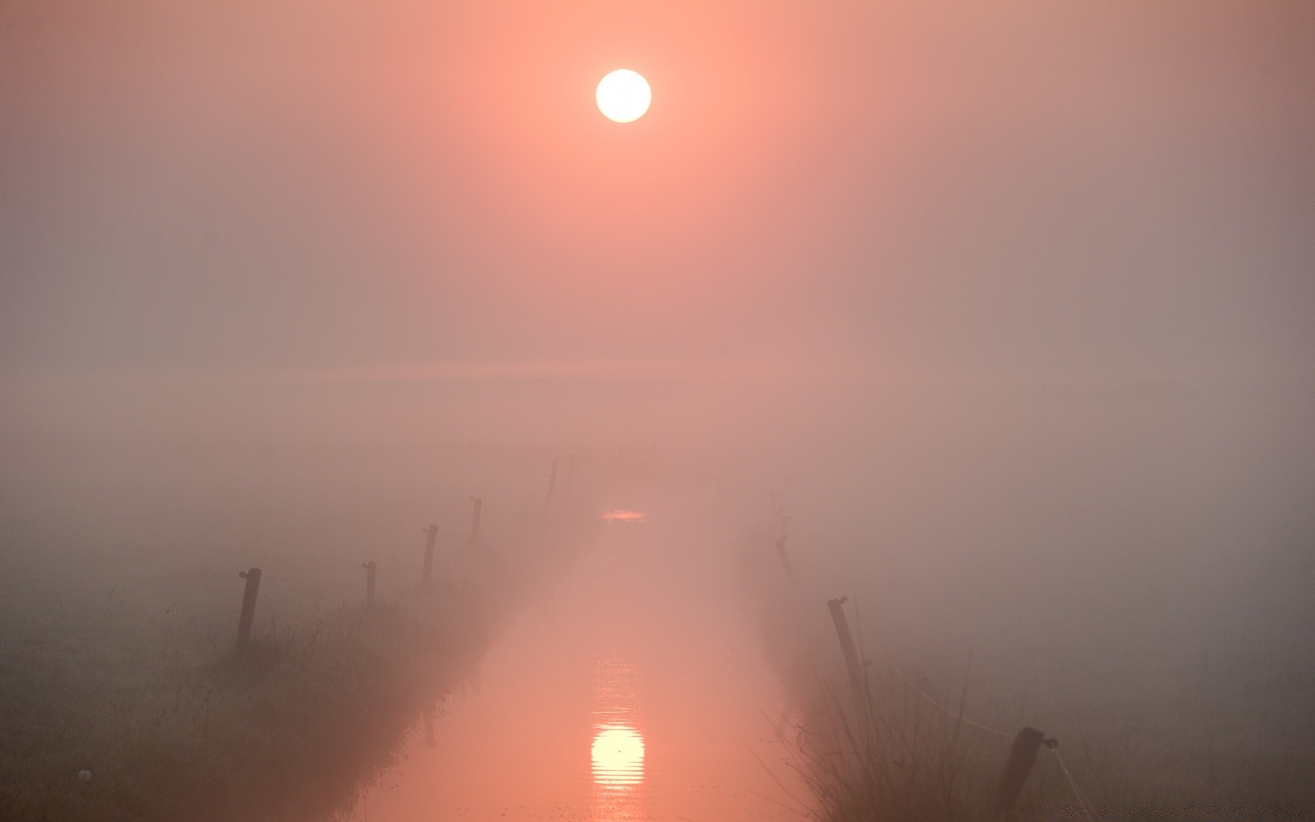 europa tramonto sole nebbia alba sera paesaggio nebbia meteo crepuscolo cielo luce