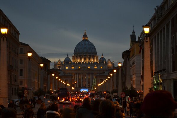 Evening view of the lighting of the street leading to the cathedral