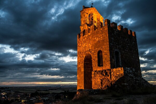 An old tower. Night time