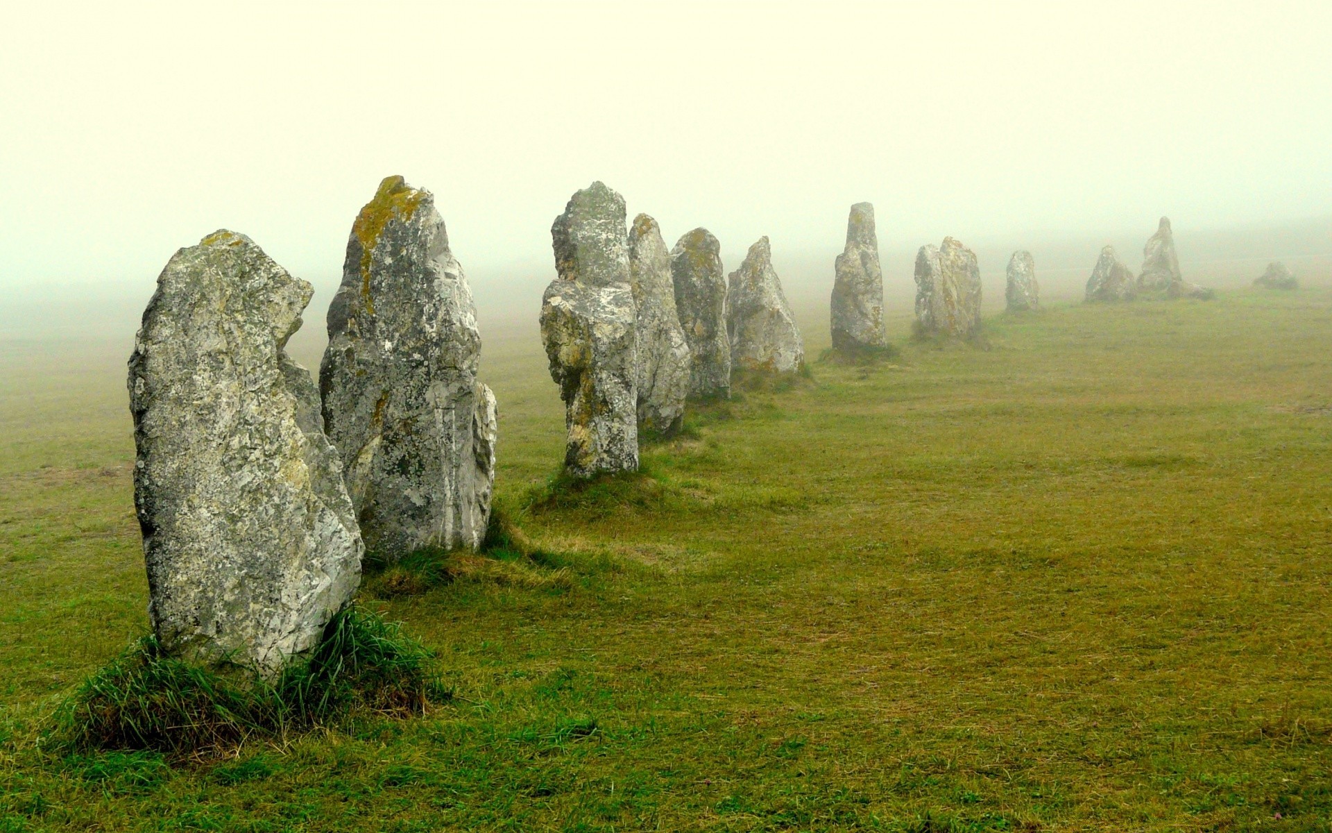 europa paesaggio megalite erba natura all aperto pietra roccia viaggi mistero cielo monumento