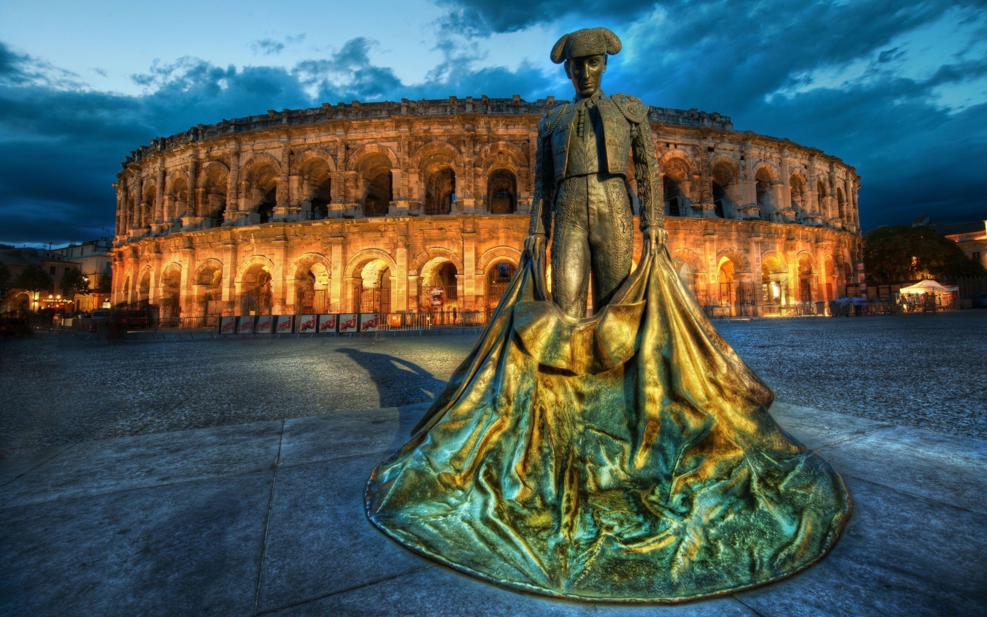 europa architektur reisen skulptur statue haus himmel denkmal stadt tourismus abend kunst