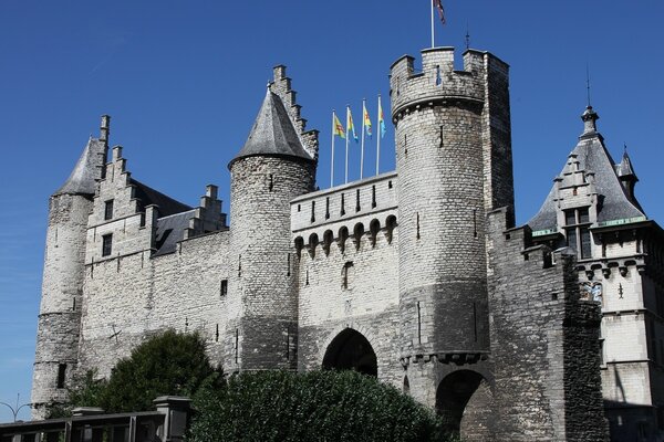 Castillo histórico de estilo gótico