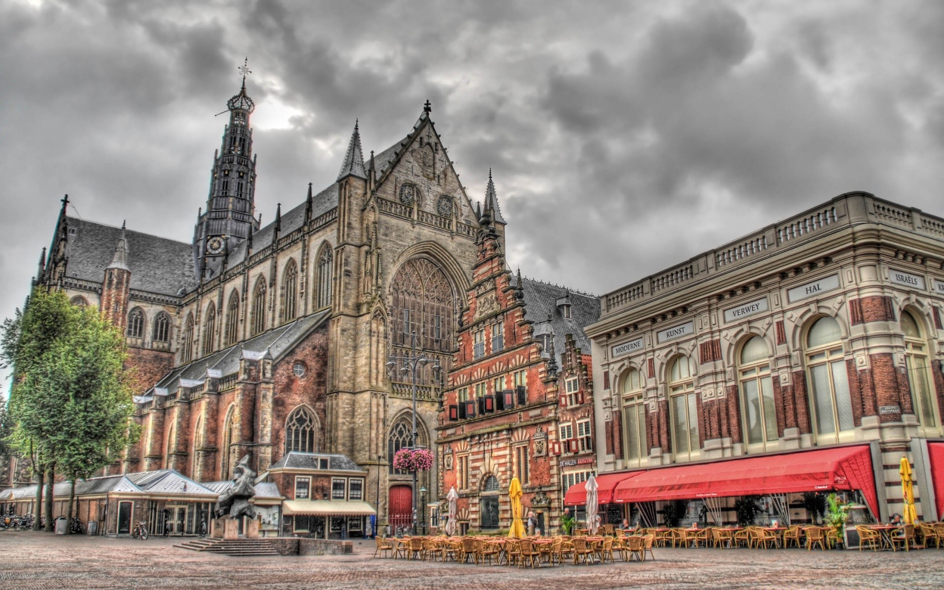 europa arquitectura hogar viajes ciudad antiguo turismo cielo punto de referencia iglesia histórico ciudad antigua catedral exterior al aire libre monumento fachada torre vintage famoso