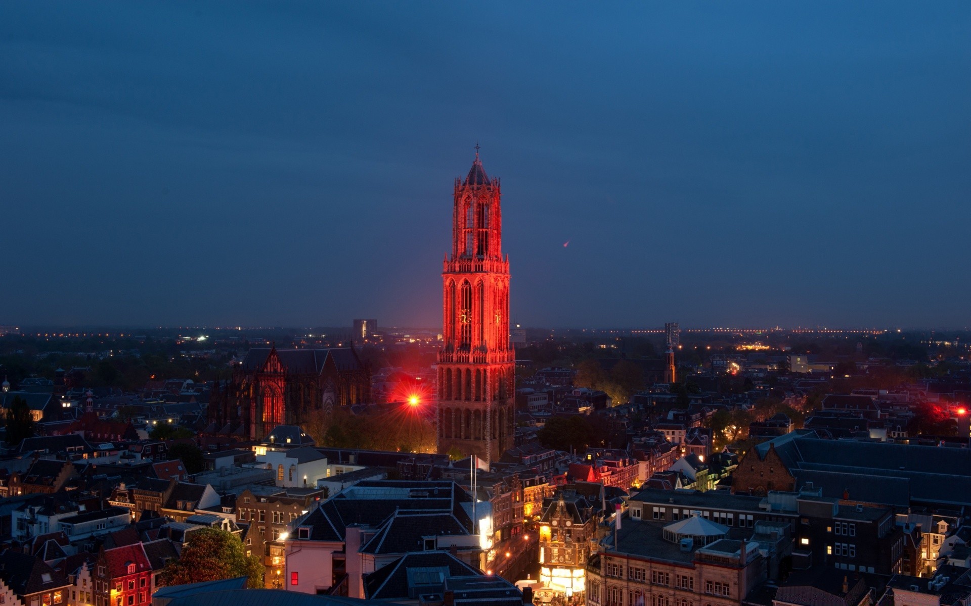 europa abend reisen stadt architektur dämmerung sonnenuntergang im freien himmel haus hintergrundbeleuchtung stadt licht